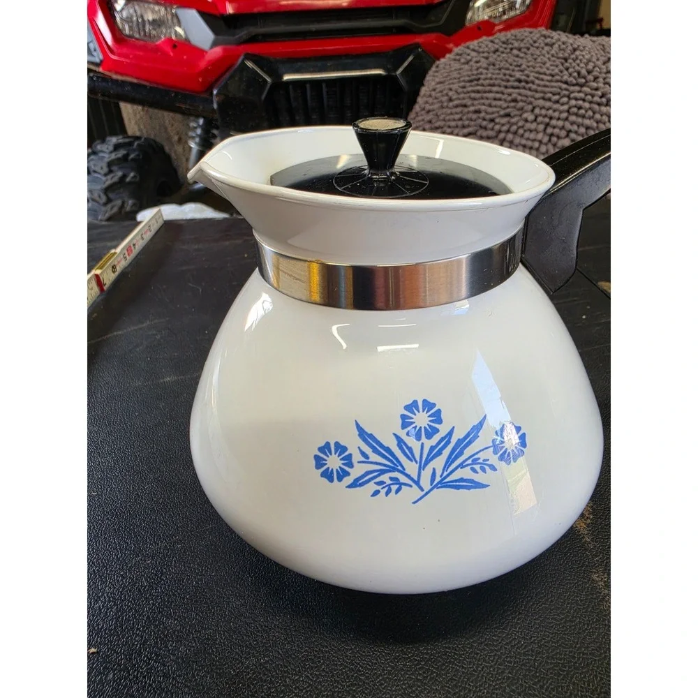 Vintage Corning Ware Blue Cornflower 6 Cup Teapot P-104 White Blue Floral Lid